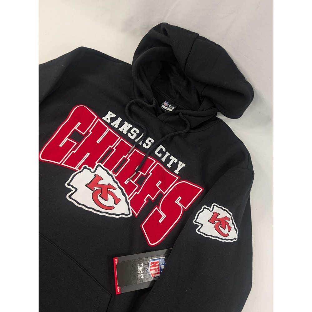 NWT Kansas City Chiefs NFL ULTRA GAME HOODIE M Black SLEEVE GRAPHICS Pullover